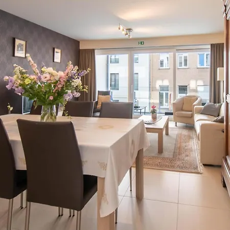 Apartment Modern With Furniture *