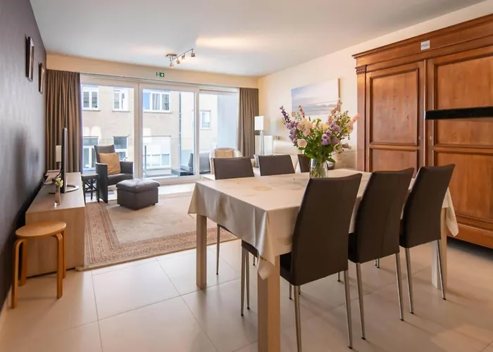 By The In With Terrace Ostend