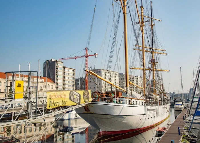 By The In With Terrace Ostend