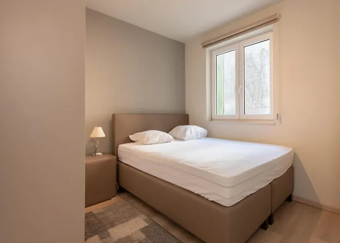 By The In With Terrace Ostend